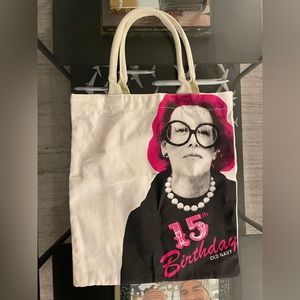 Carrie Donovan 15th Anniversary Old Navy Collectable Tote